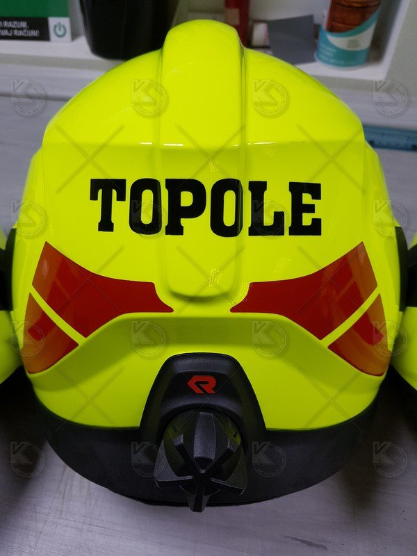 Nalepke na gasilski čeladi