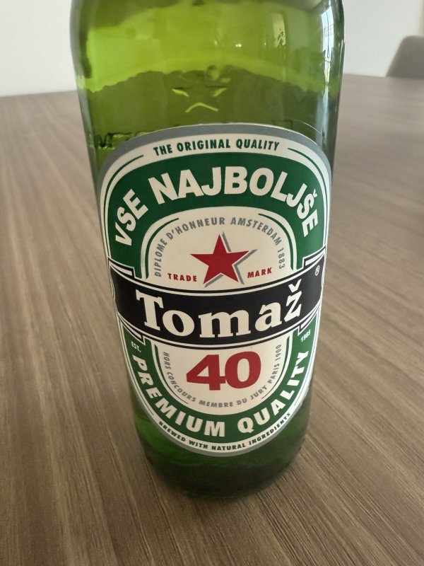 Nalepke na steklenicah